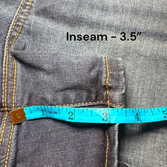 Torrid 3.5‎ Inch Jegging Super Soft Denim High-Rise Short Sz 24 EUC - Picture 10 of 11